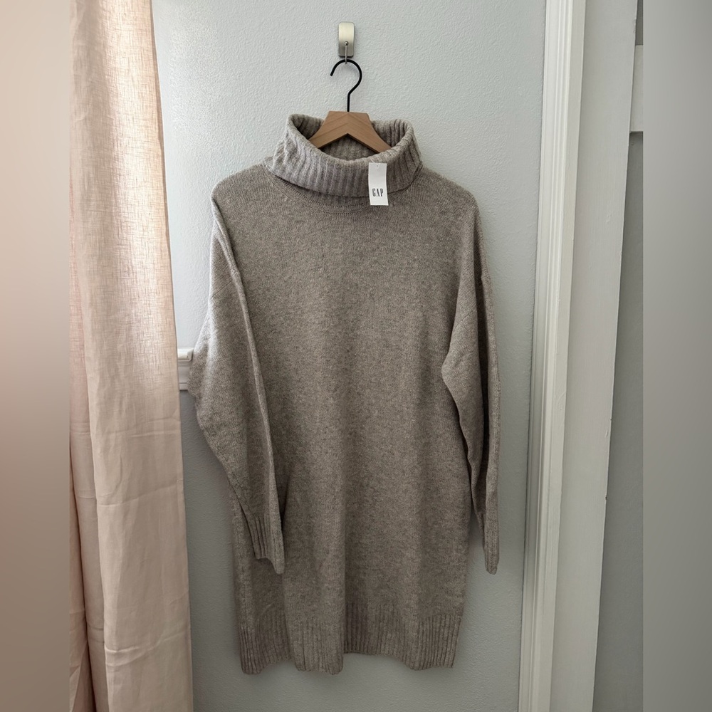 GAP Women's Soft Gray Cowl Neck Sweater